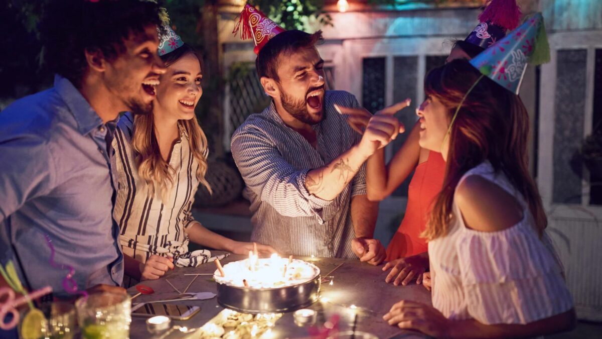 Philosophische Zitate zum Geburtstag Tiefsinnige Weisheiten für deinen besonderen Tag